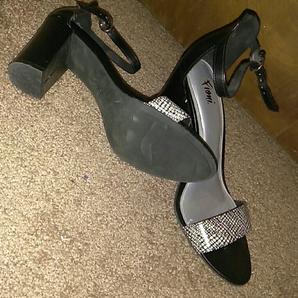 Heels - Picture 5 of 6